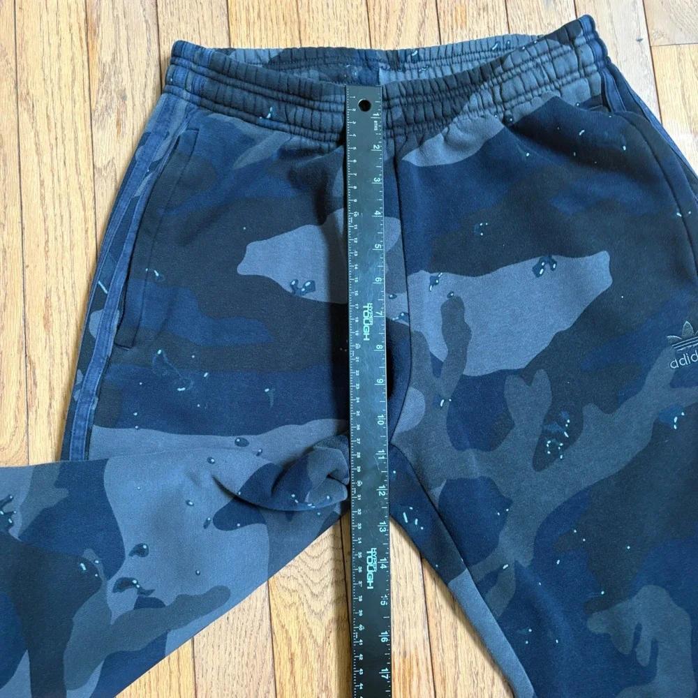 Adidas Originals Mens Camo Graphic Joggers Sweatpants Medium Gorpcore Blue Black